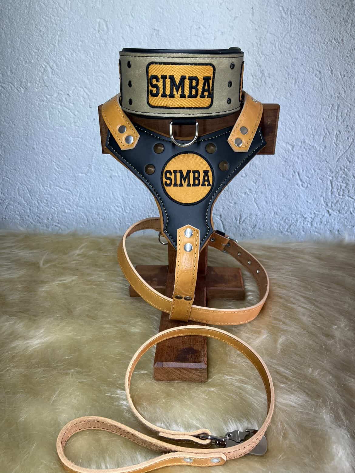 COLLAR DE CUERO PREMIUM – HECHO A MANO Y PERSONALIZABLE